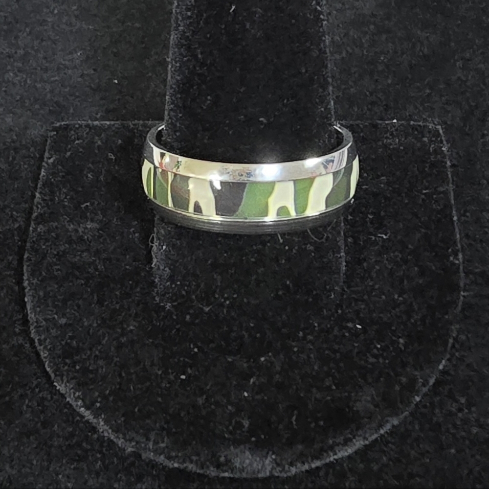 MENS 304 STAINLESS STEEL CAMOUFLAGE RING BAND \ SIZE 10 - Picture 5 of 9